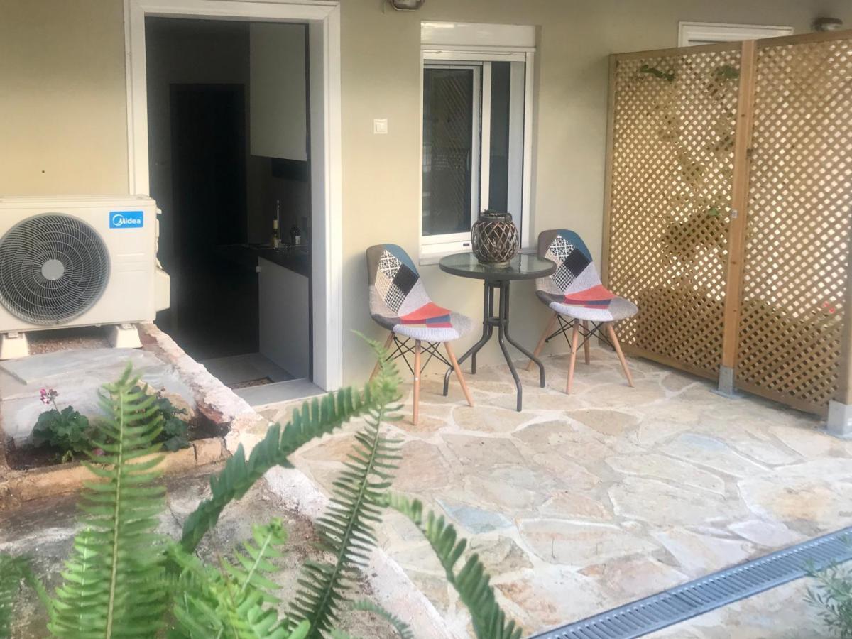 Appartement Nefeli à Athènes Extérieur photo